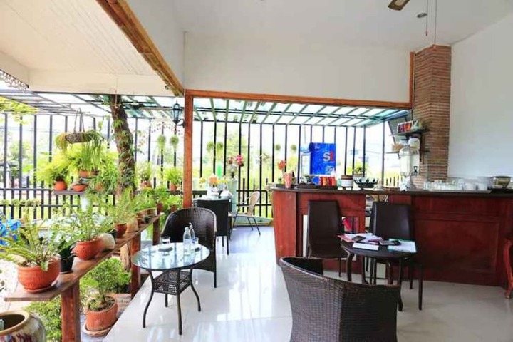 Hotel Interior 10 of 67