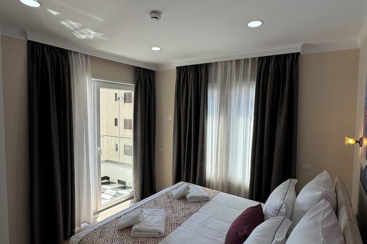 Room 89 of 191