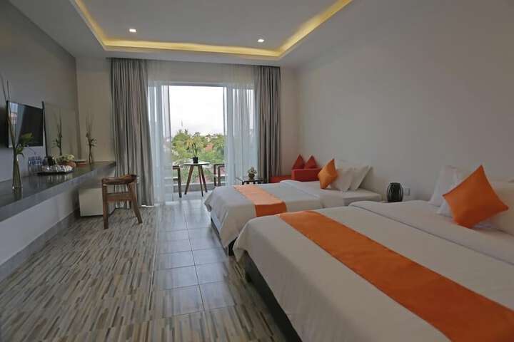 Room 5 of 34