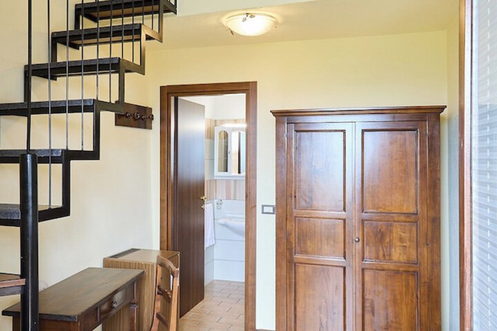 Room 21 of 54