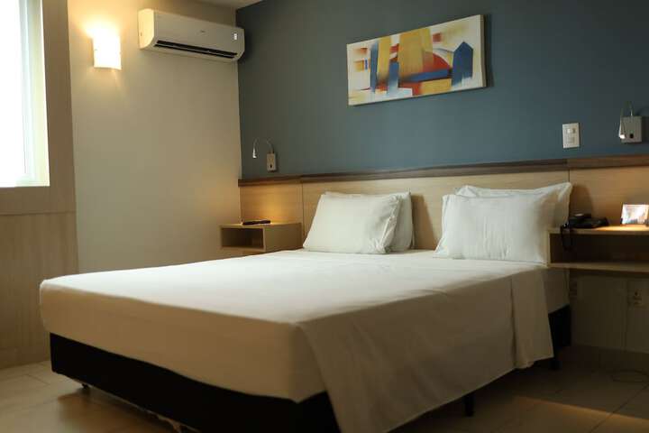 Room 26 of 75