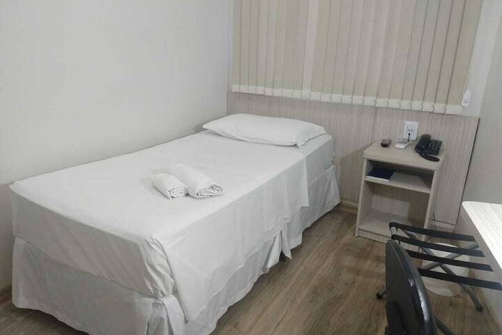 Room 13 of 63