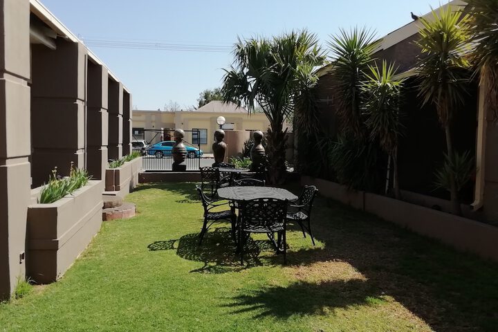 Hotel Exterior 74 of 84