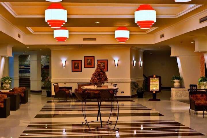 Guest Lobby