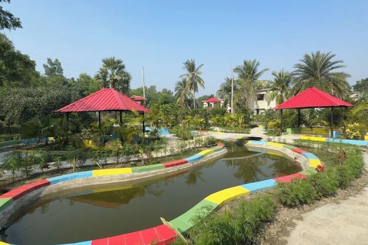 Pool 20 of 57