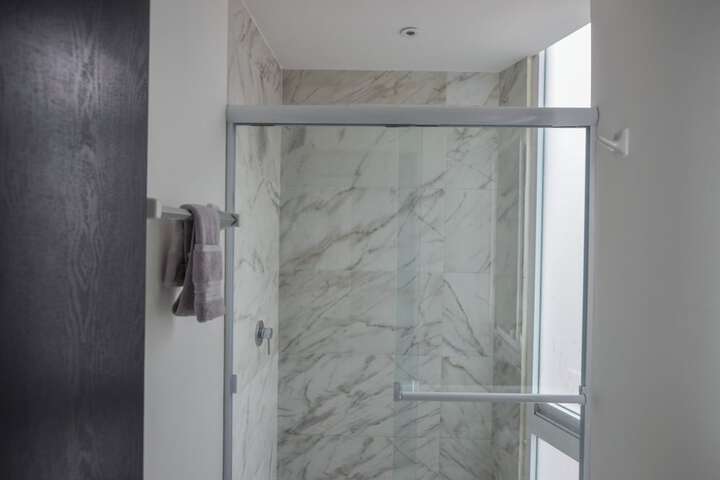 Room 210 of 270