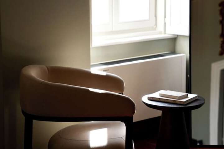 Room 17 of 206