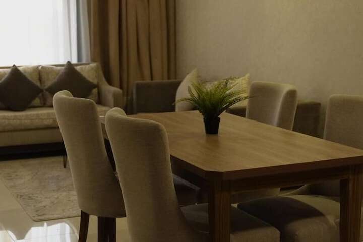 Room 17 of 34