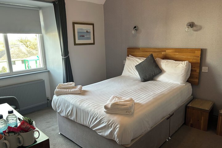 Room 34 of 142