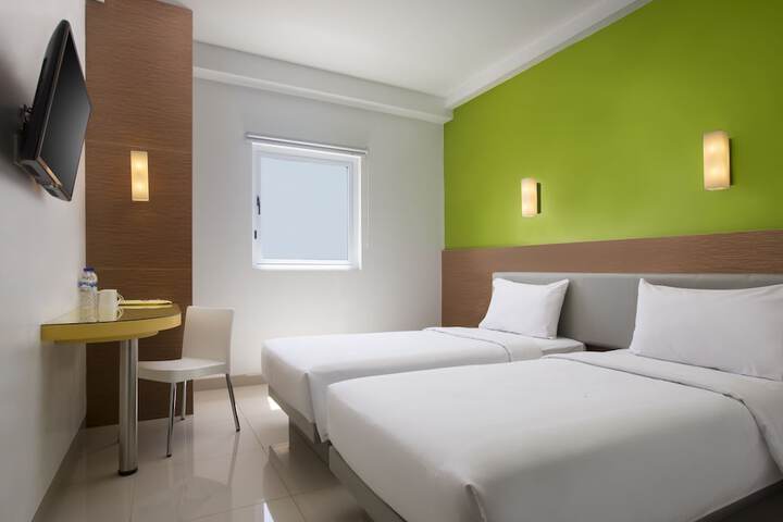 Room 4 of 32