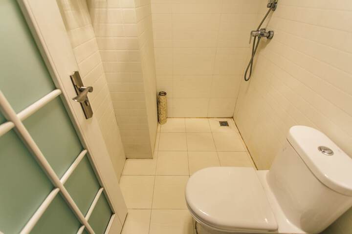 Room 25 of 36