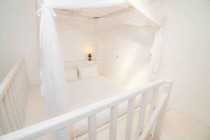 Room 21 of 161