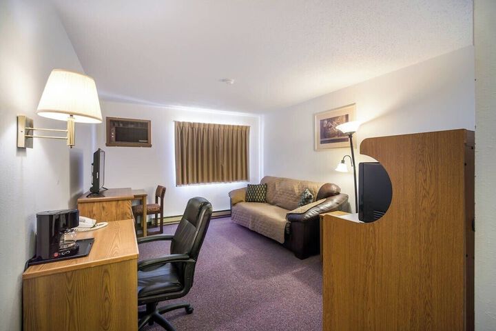 Room 15 of 25