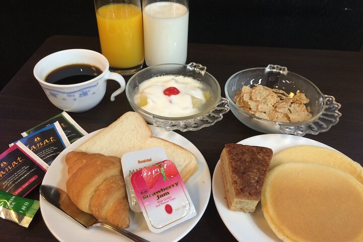 Breakfast/Coffee Service 28 of 31