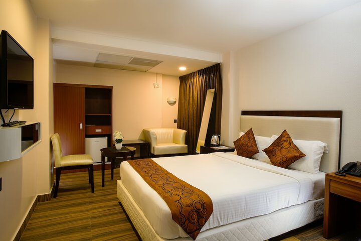 Room 15 of 82