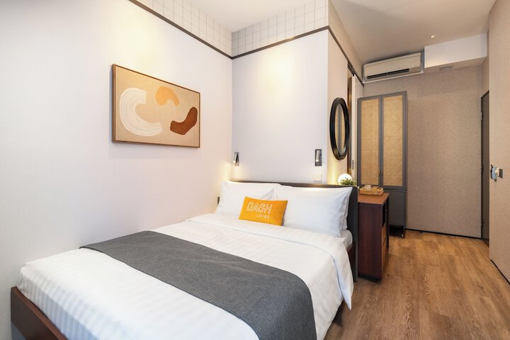 Room 30 of 49