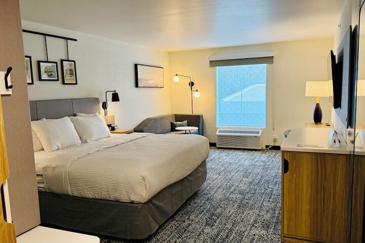 Room 5 of 46