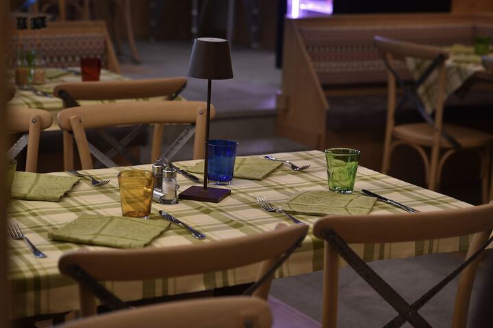 Dining 87 of 131