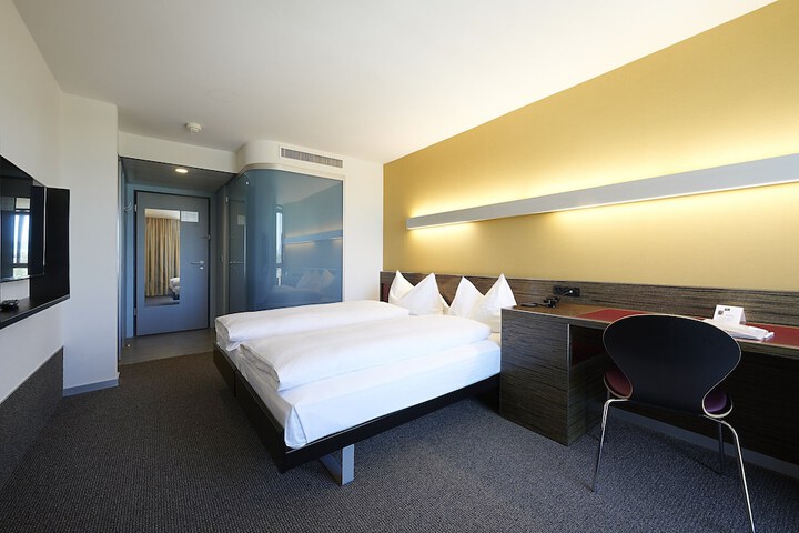 Room 19 of 75