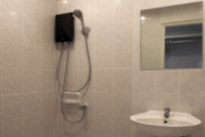 Room 2 of 30