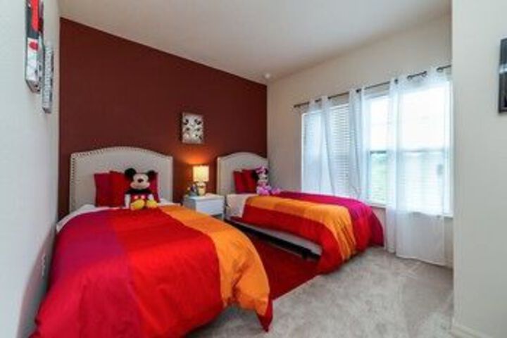 Room 8 of 23