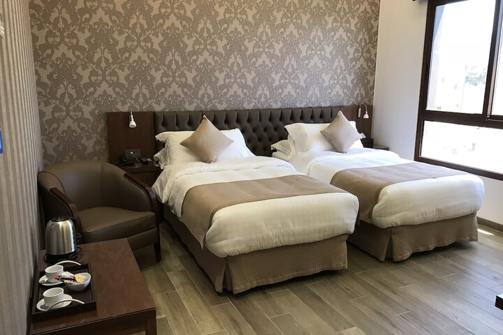 Room 16 of 20