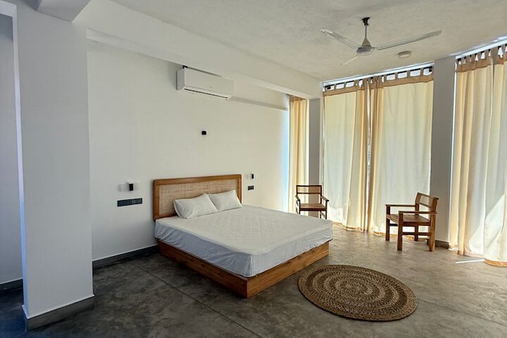 Room 3 of 22