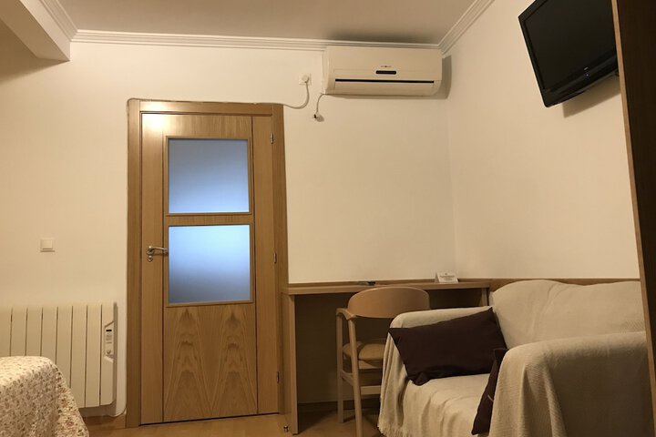Room 18 of 26