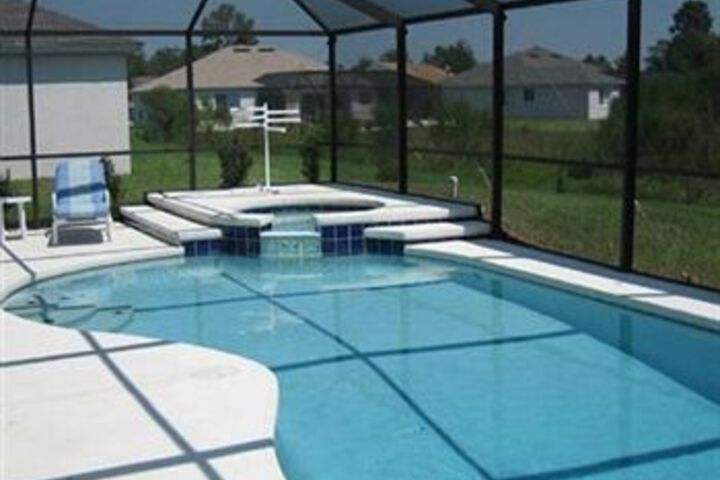 Pool 19 of 24