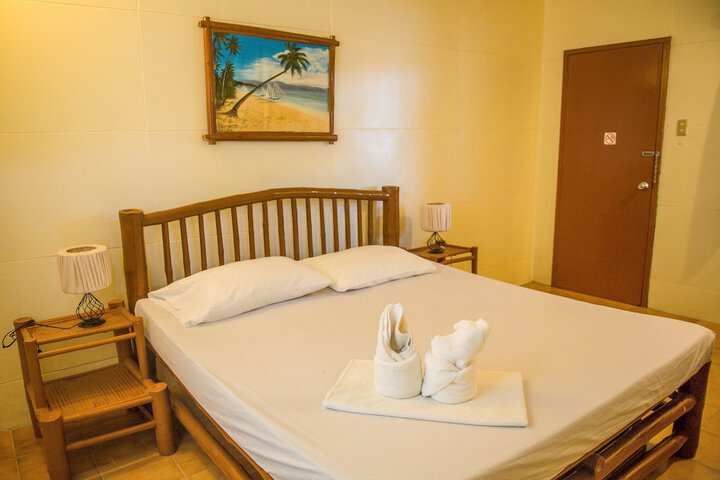 Room 12 of 22