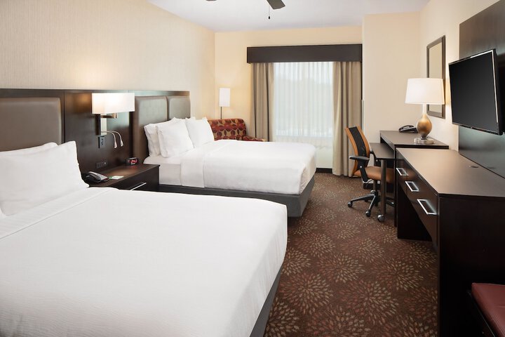 Room 10 of 21