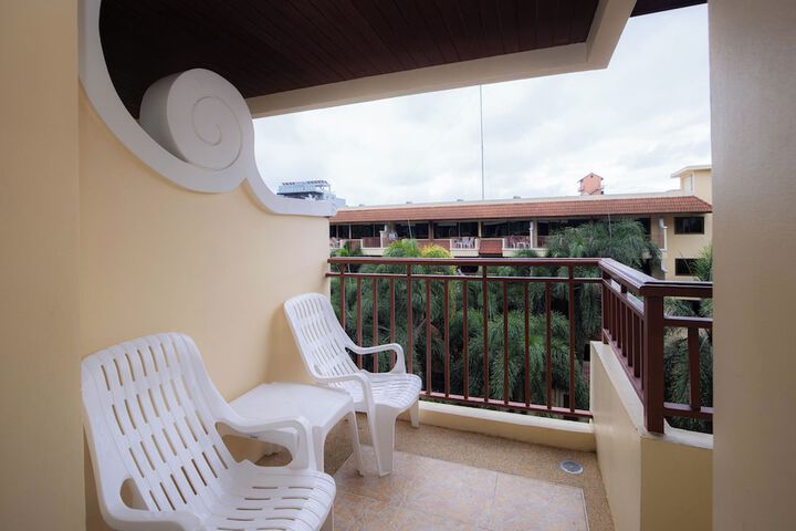 Terrace/Patio 95 of 98