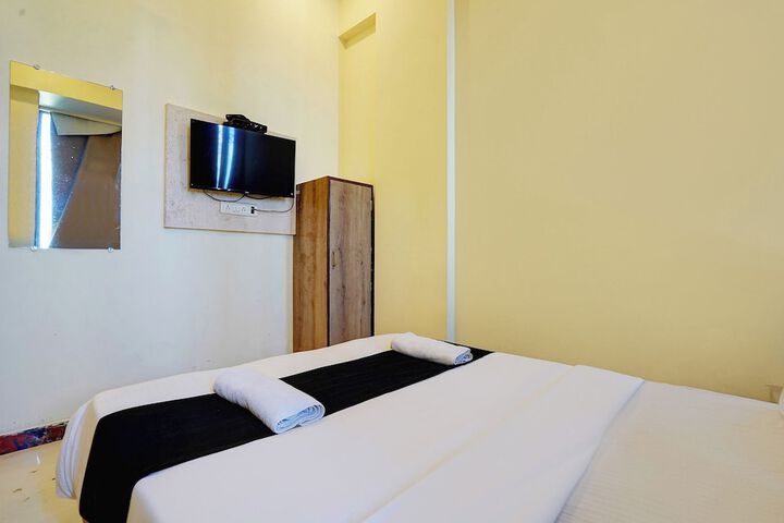 Room 16 of 37