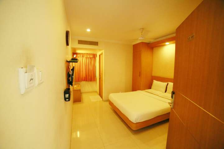 Room 5 of 39