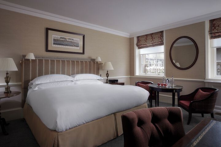 Room 46 of 189
