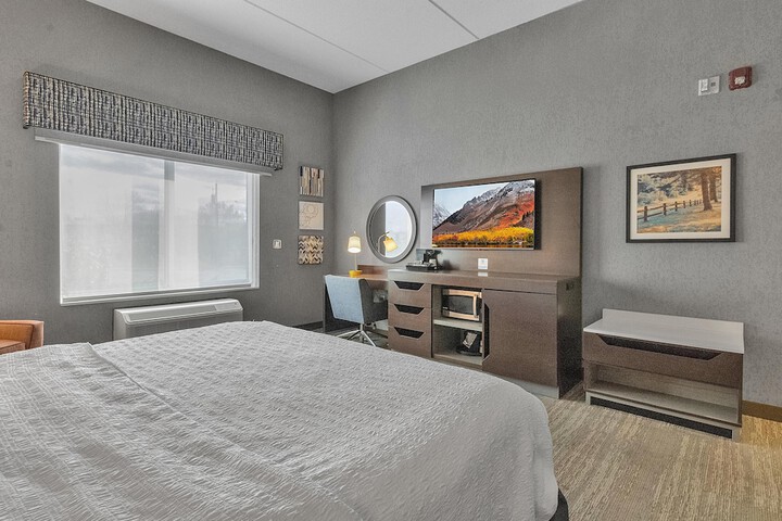 Room 14 of 61
