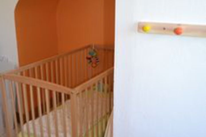 Room 13 of 20