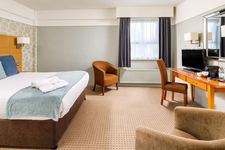 Room 10 of 71