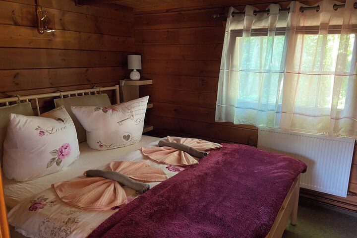 Room 2 of 17