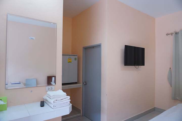 Room 20 of 38