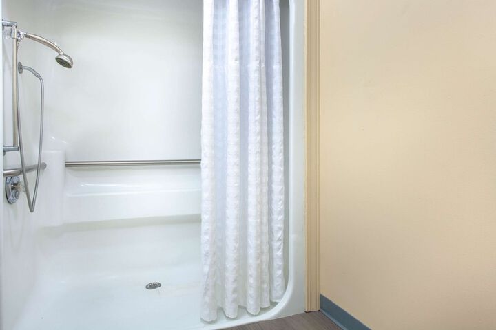 2 Double Beds (6 of 9)