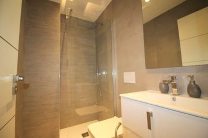 Room 3 of 14