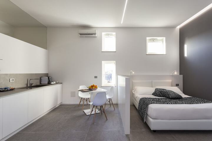 Room 18 of 50