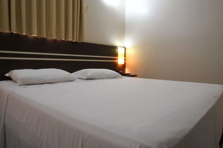 Room 56 of 183