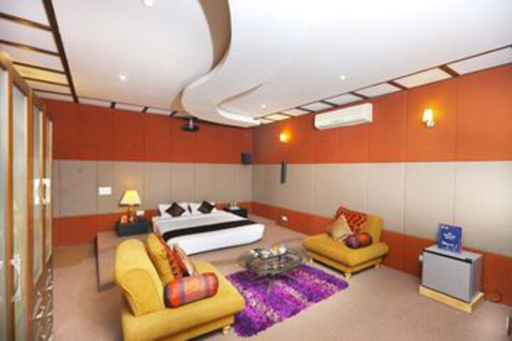 Room 5 of 26