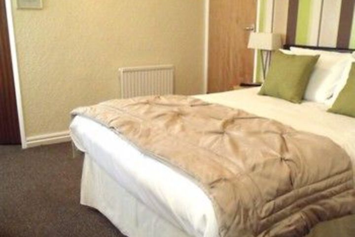 Room 52 of 63