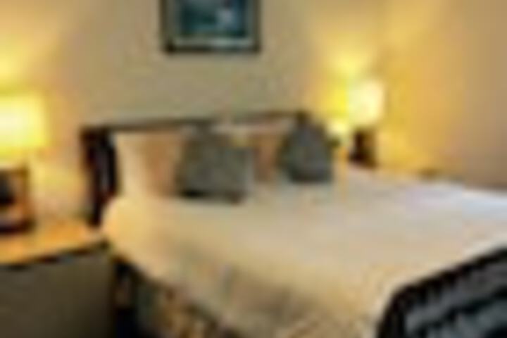 Room 98 of 246