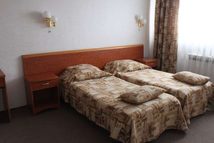 Room 6 of 40