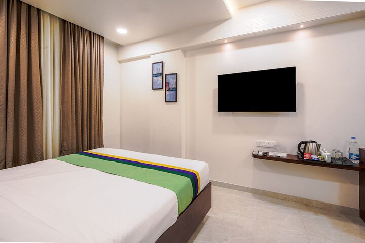 Room 27 of 55