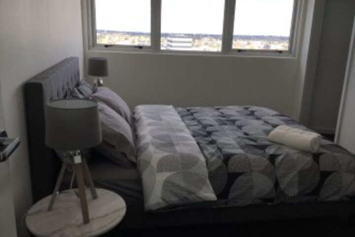 Room 18 of 32